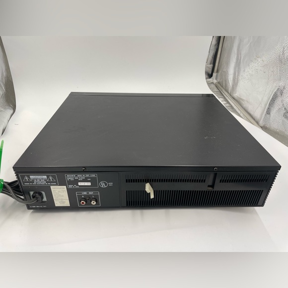 Sony Compact 5-Disc CD Player CDP-C500 Multi Disc Player Tested - Picture 2 of 6